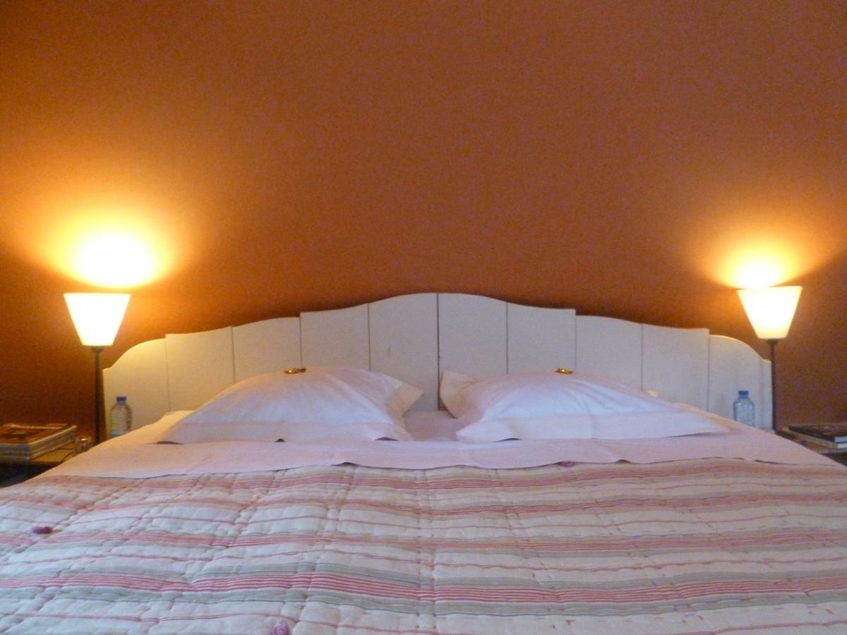 Chambre D'Hotes Les Augustins - Parking Securise - Borne De Recharge Huy Exterior photo