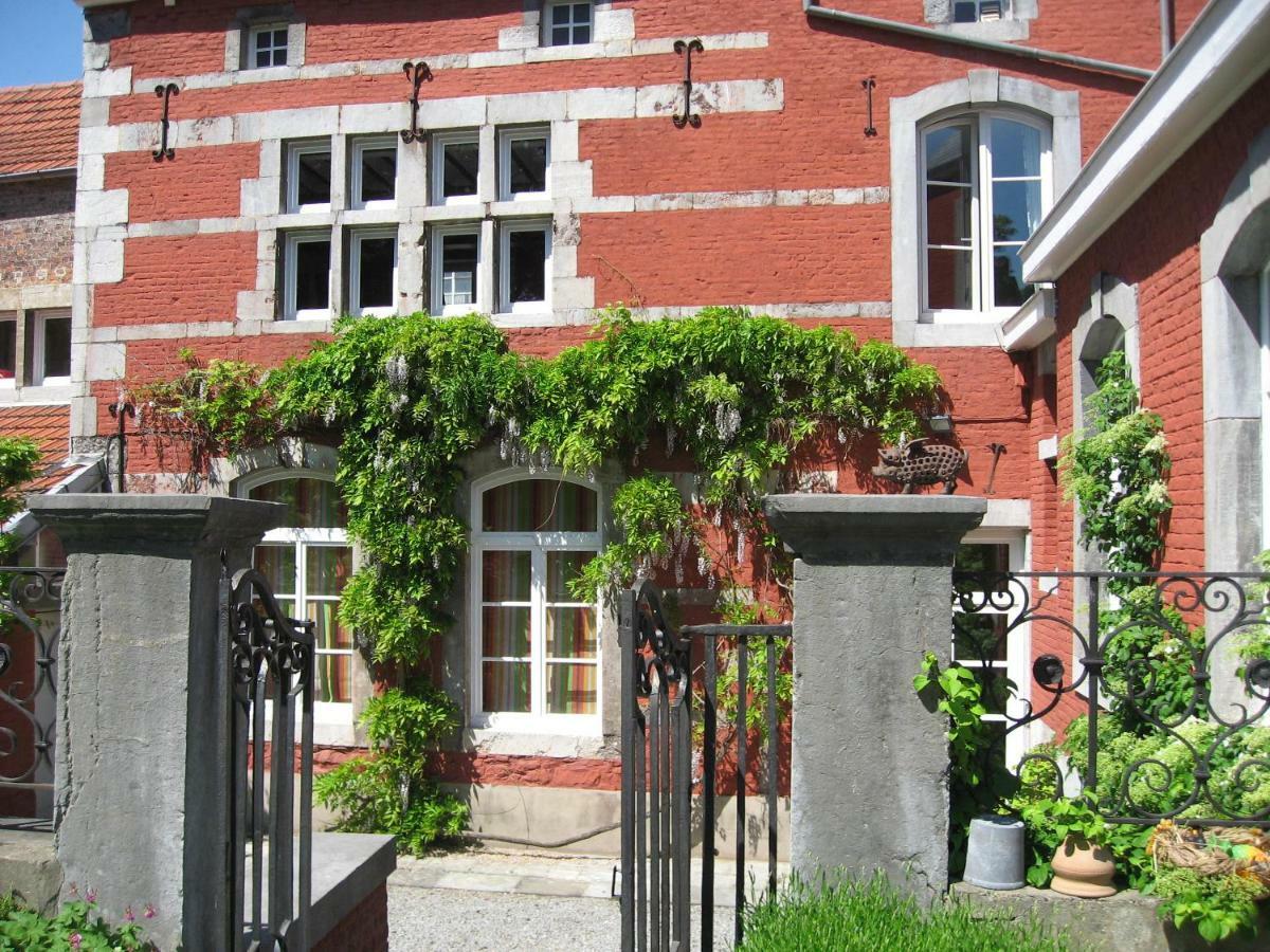 Chambre D'Hotes Les Augustins - Parking Securise - Borne De Recharge Huy Exterior photo